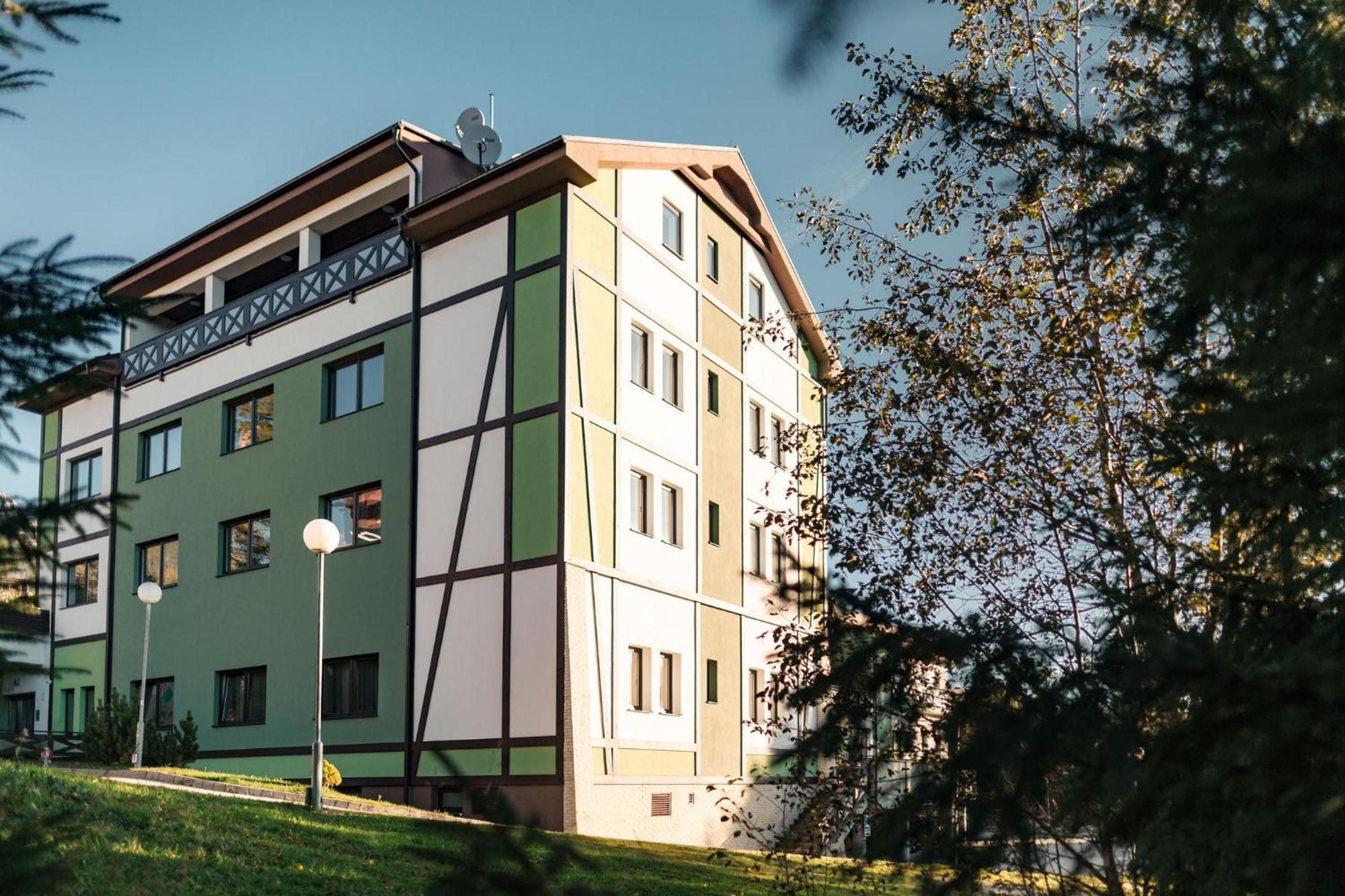 Apartmanovy Dom Familia Smokovec Vysoké Tatry エクステリア 写真